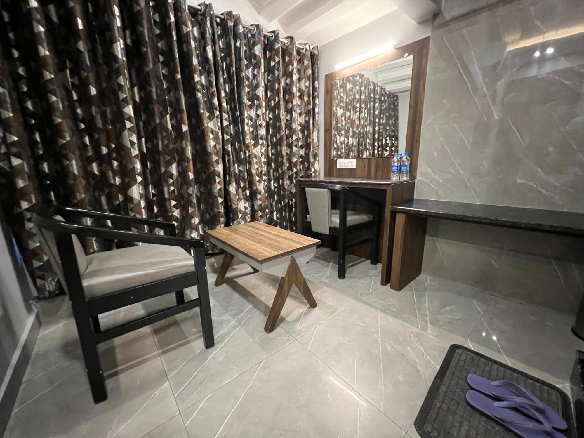 Hotel Sabera Siliguri Dış mekan fotoğraf